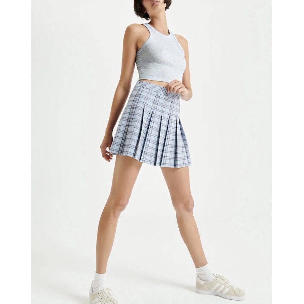 Aritzia Sunday Best Pleated Olive Mini Skirt - Picture 1 of 11